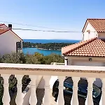 Private Detached House-2 Bedroom&3 Bathroom With Relaxing Garden Terrace-grubelic House Villa *