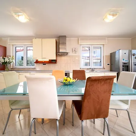 Villa Private Detached House-2 Bedroom&3 Bathroom With Relaxing Garden Terrace-grubelic House