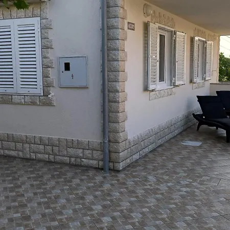 Grubelic House Vila