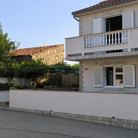 Grubelic House Vila
