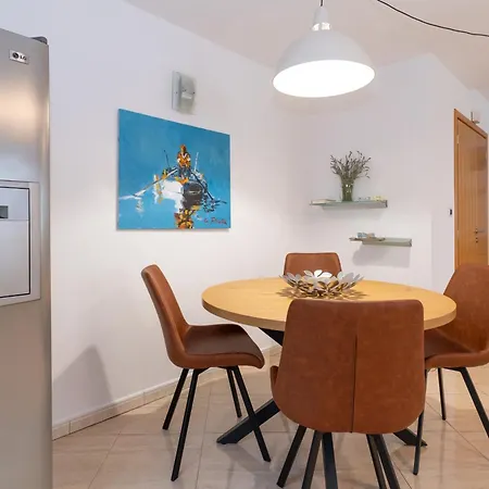 Βίλα Private Detached House-2 Bedroom&3 Bathroom With Relaxing Garden Terrace-grubelic House Palit