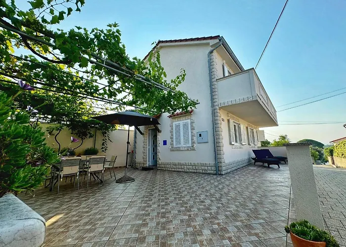فيلة Private Detached House-2 Bedroom&3 Bathroom With Relaxing Garden Terrace-grubelic House *